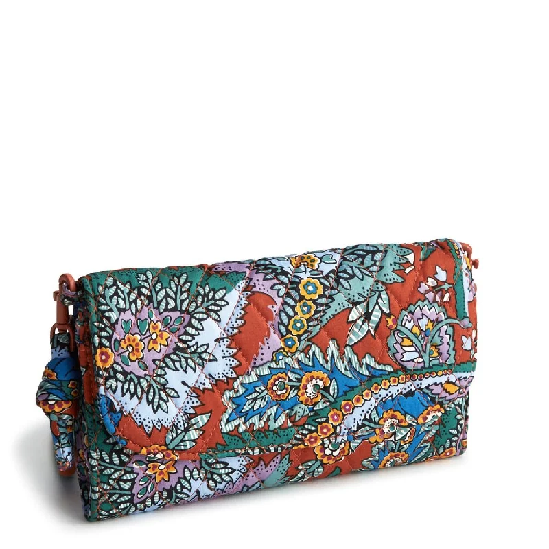 Vera Bradley : Wildwood Wallet Crossbody - Flowers + feathers in Cotton gabardine