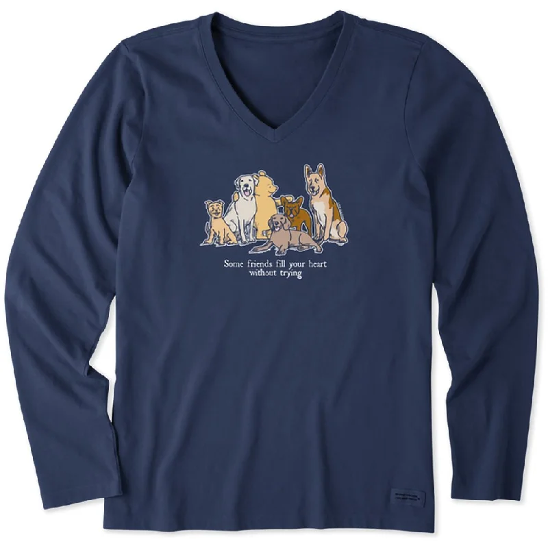 Life Is Good : Women's Winnie Friends Fill Your Heart  - Long sleeve Crusher V-Neck in Darkest Blue