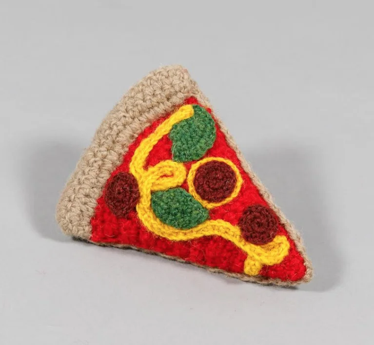 WARE of the DOG | Hand Knit Pizza